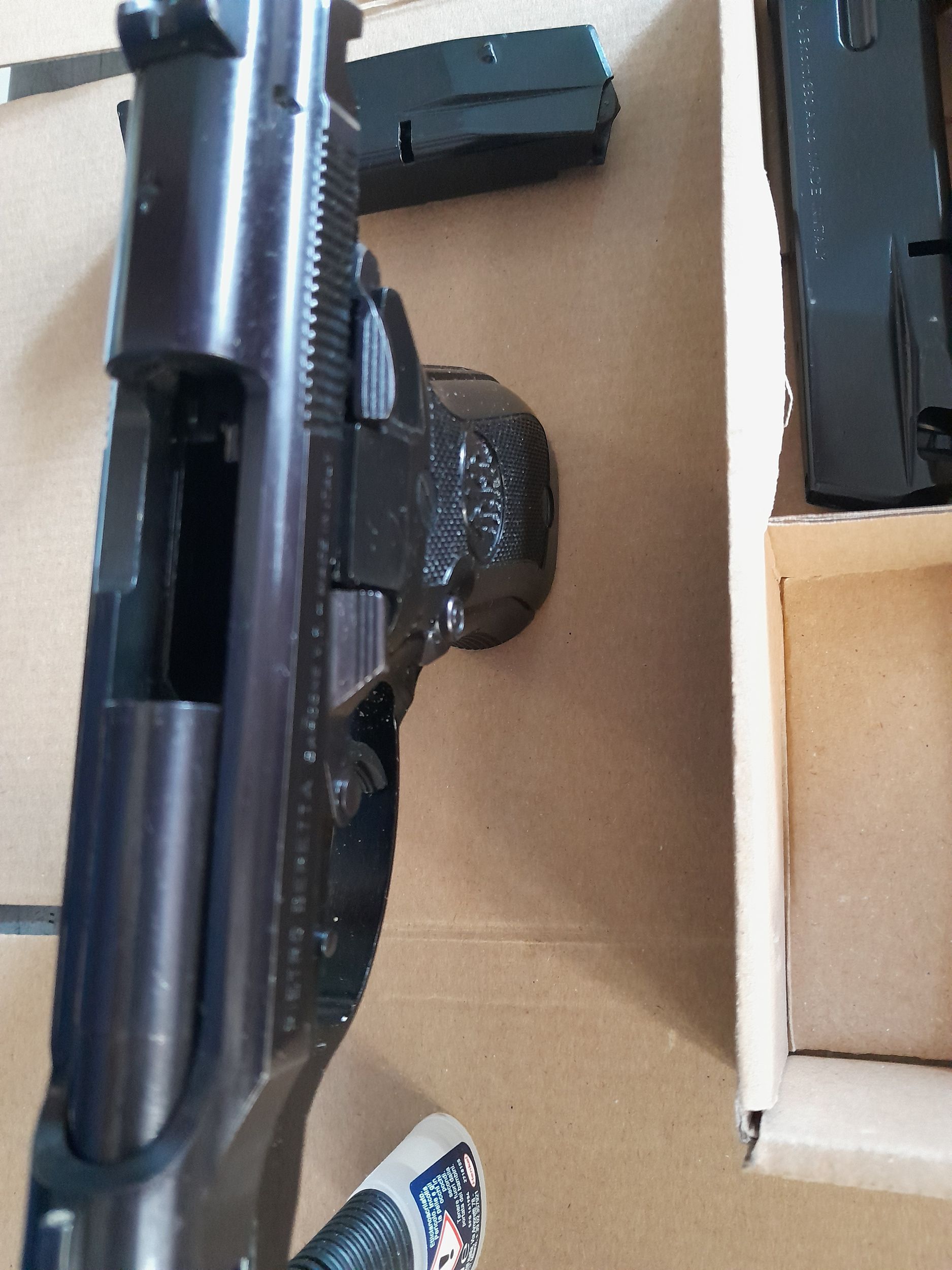 Beretta  84bb  ex  G.d.F, foto 5