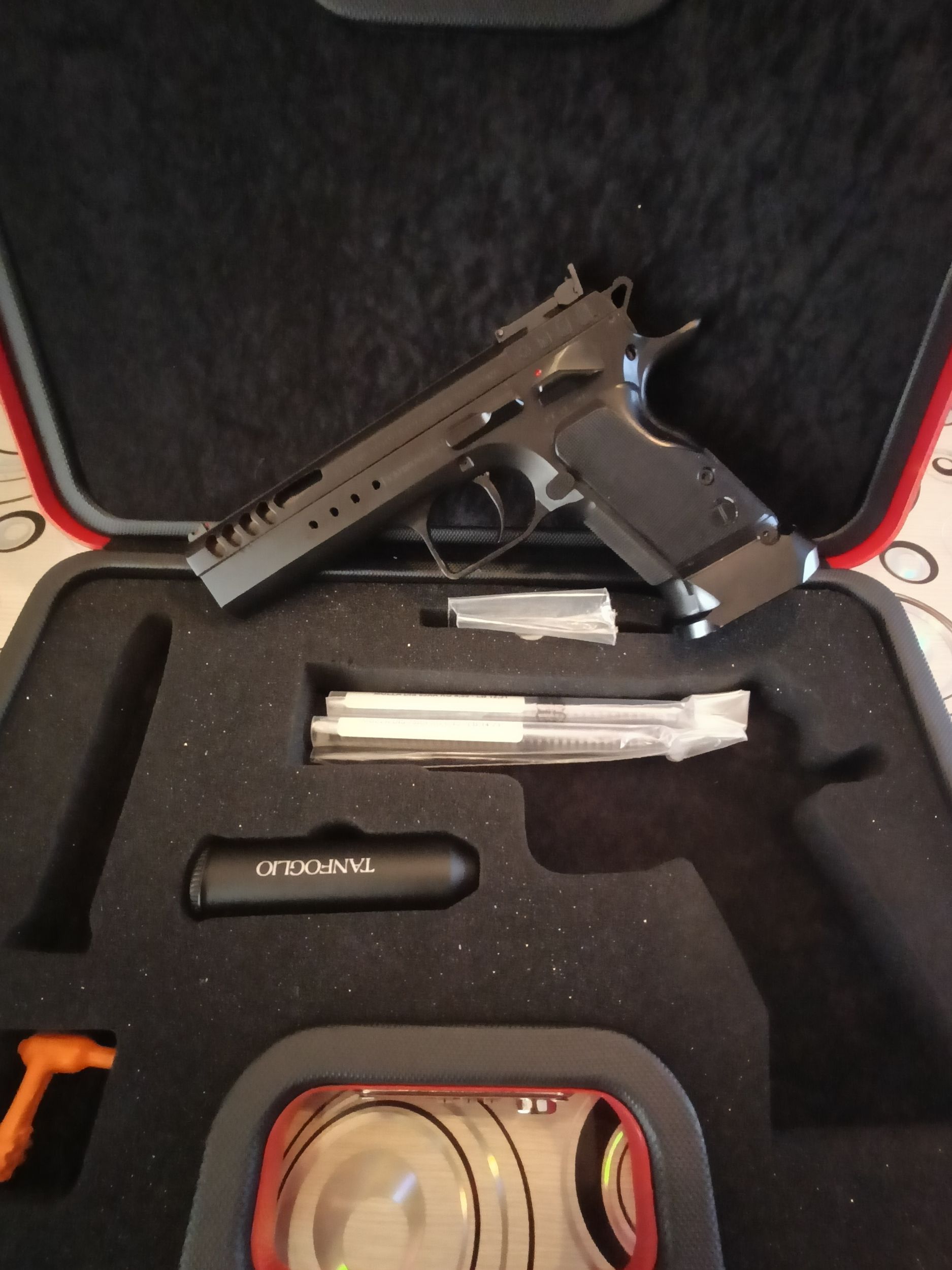 Tanfoglio Limited Custom Total black edition