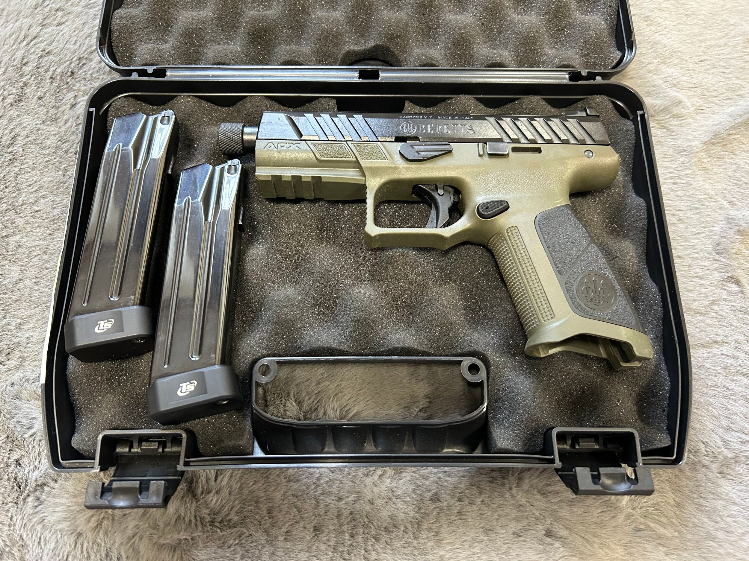 Pistola APX A1 Tactical