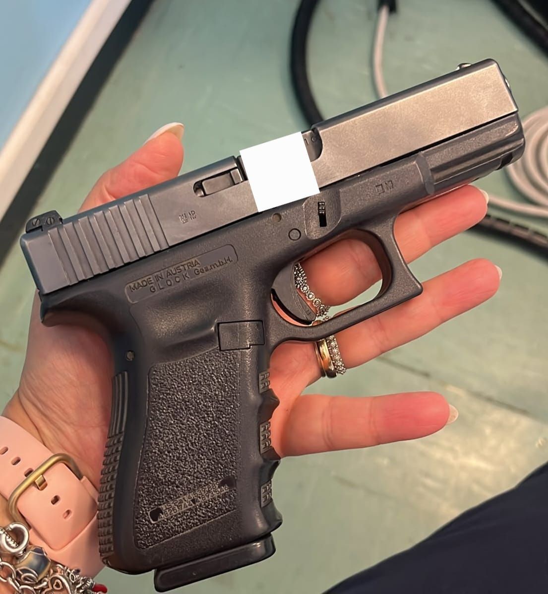 Pistola Glock 9x21 19