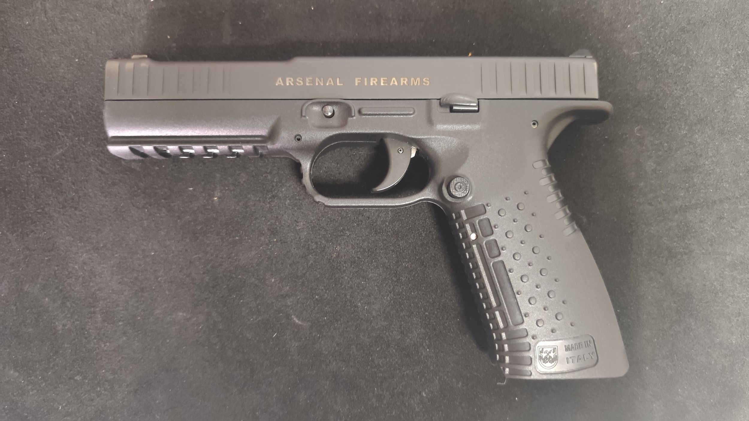 Arsenal Strike One standard  9x19