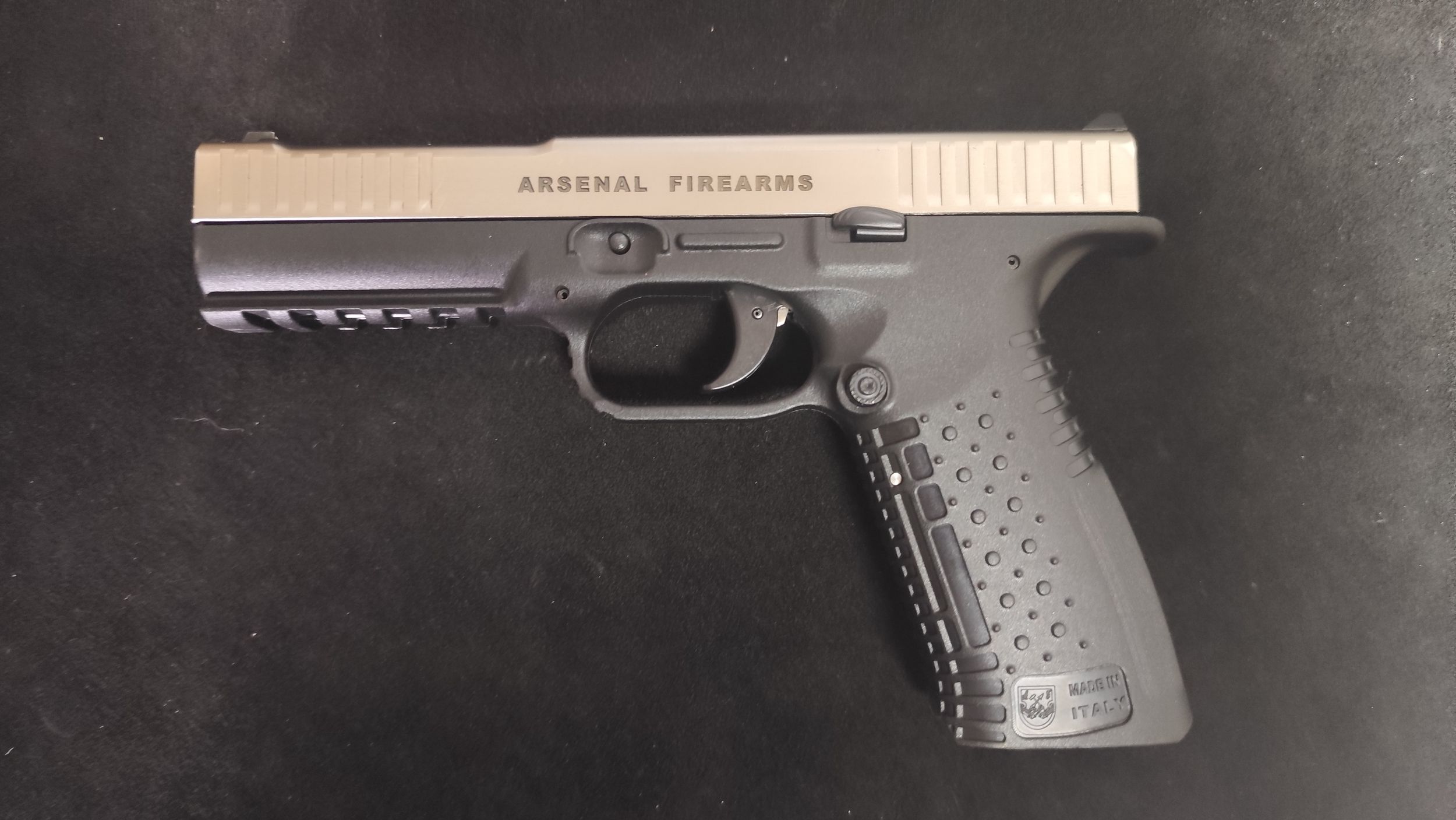 Arsenal Strike One standard  9x19, foto 2